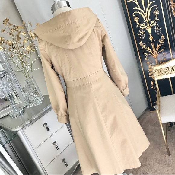 Trench Coat - Picture 6 of 12